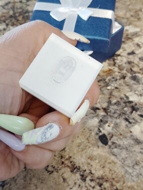 Jewelry display item Acrylic Ring Holder